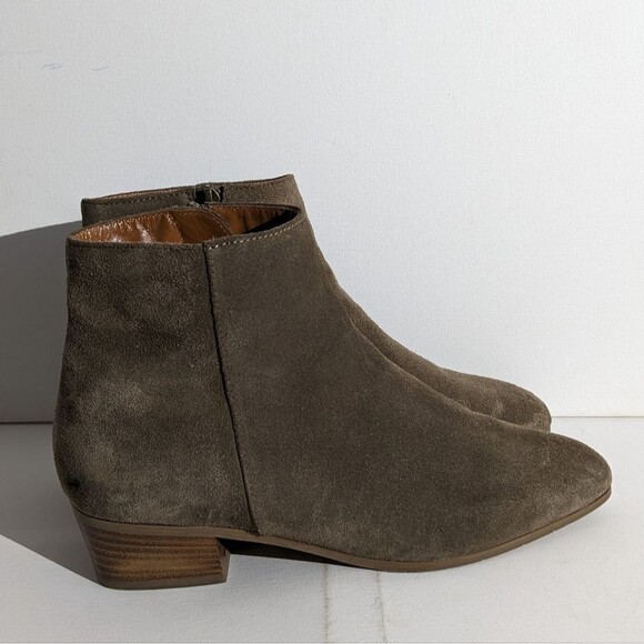Aquatalia Fuoca Suede Stacked Heel Boots - Picture 3 of 11